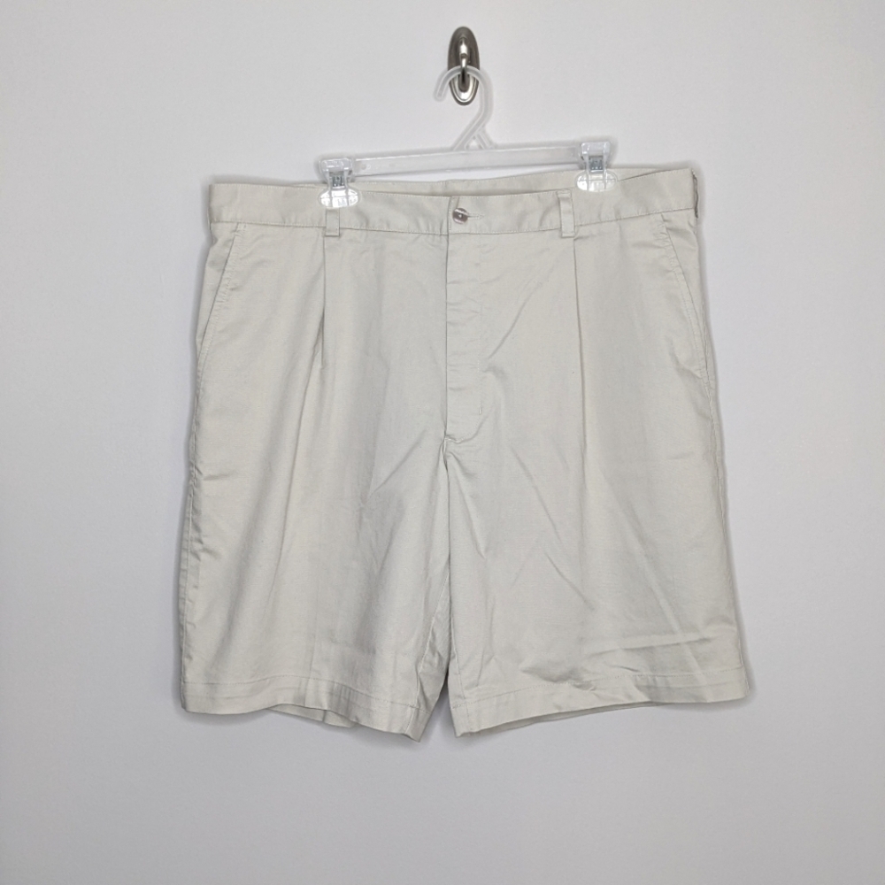 Nike Golf Athletic Khaki Shorts 38